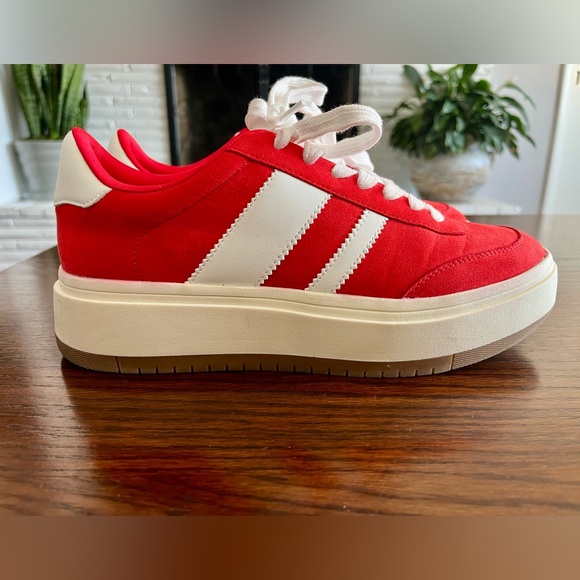 Women’s Project Cloud Sneakers - Picture 7 of 7